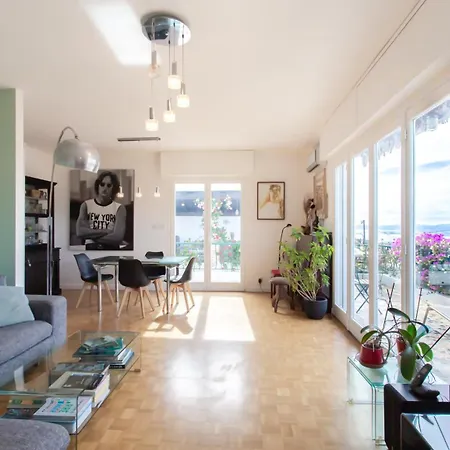 Villa With Amazing View In A Perfect Location Niza